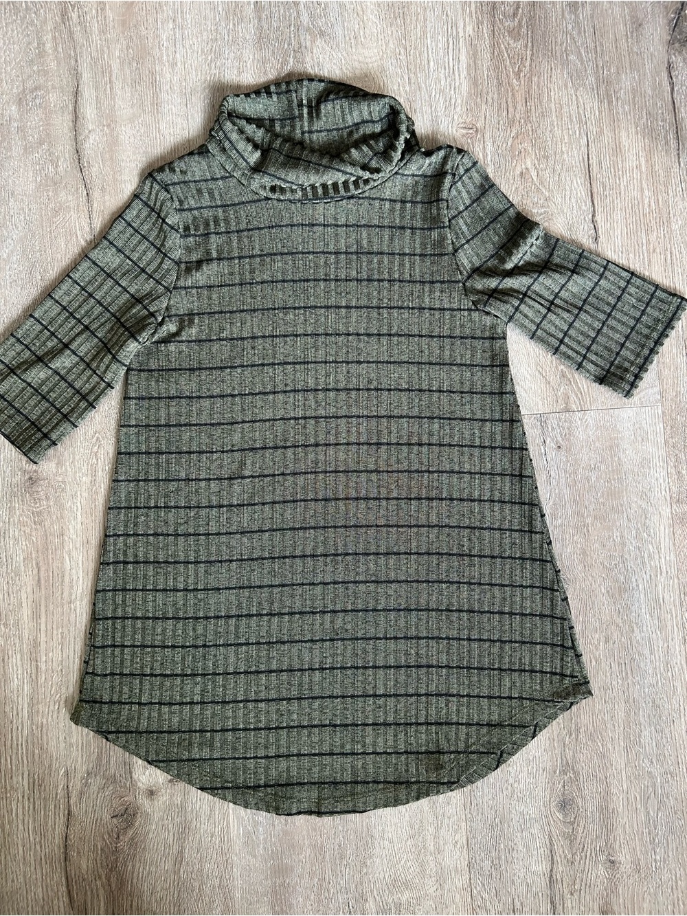 Vtg Olive Green Striped Turtleneck T-Shirt